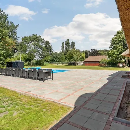 Alitta - 27km From The Sea By Interhome